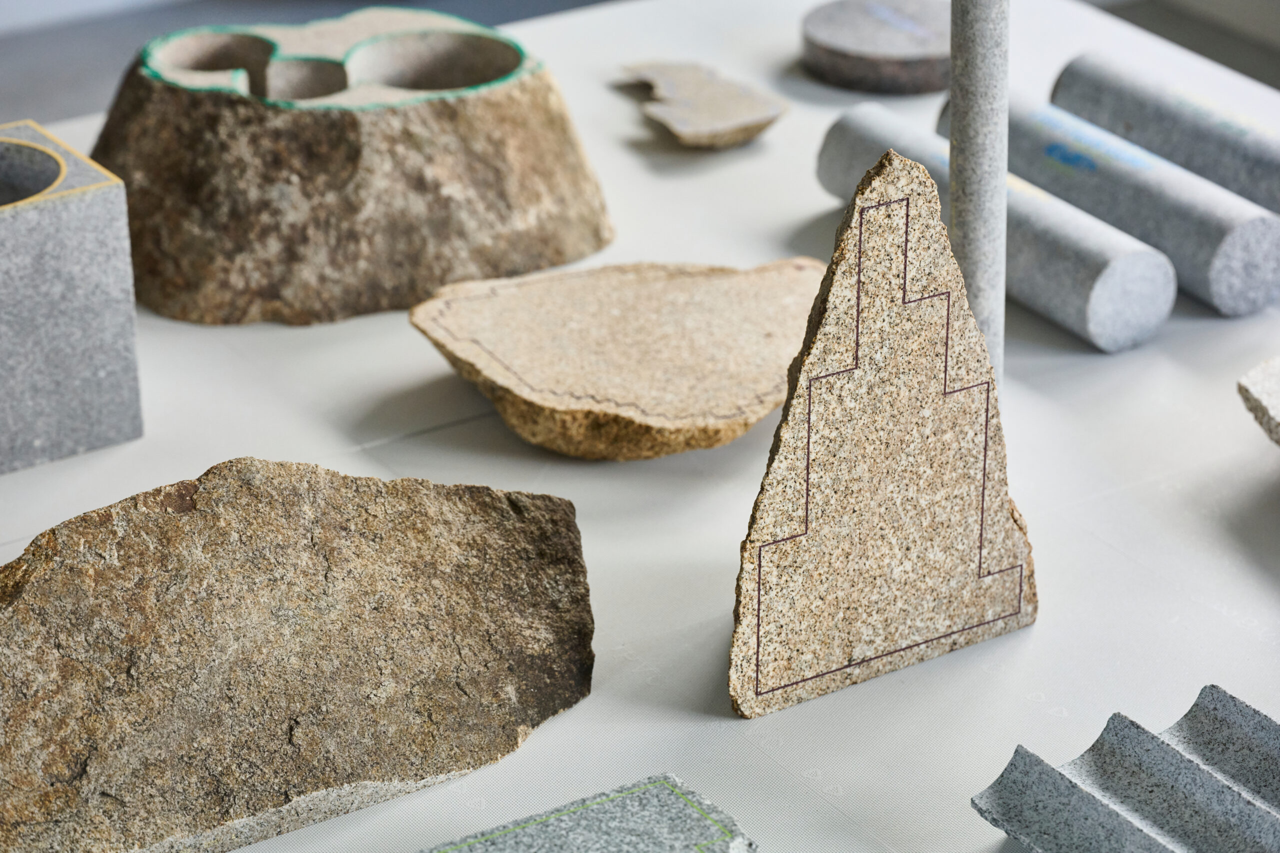 251121_READYMADE+_information_0027